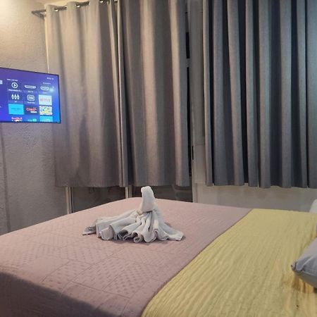 1 Bedroom Apt With Ac , Tv , Wi-Fi Near Dt And Beach 지와타네호 외부 사진