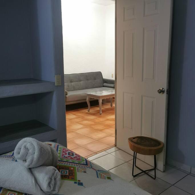 1 Bedroom Apt With Ac , Tv , Wi-Fi Near Dt And Beach 지와타네호 외부 사진