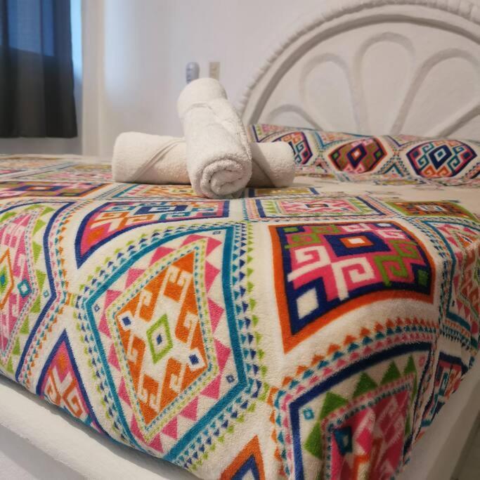 1 Bedroom Apt With Ac , Tv , Wi-Fi Near Dt And Beach 지와타네호 외부 사진