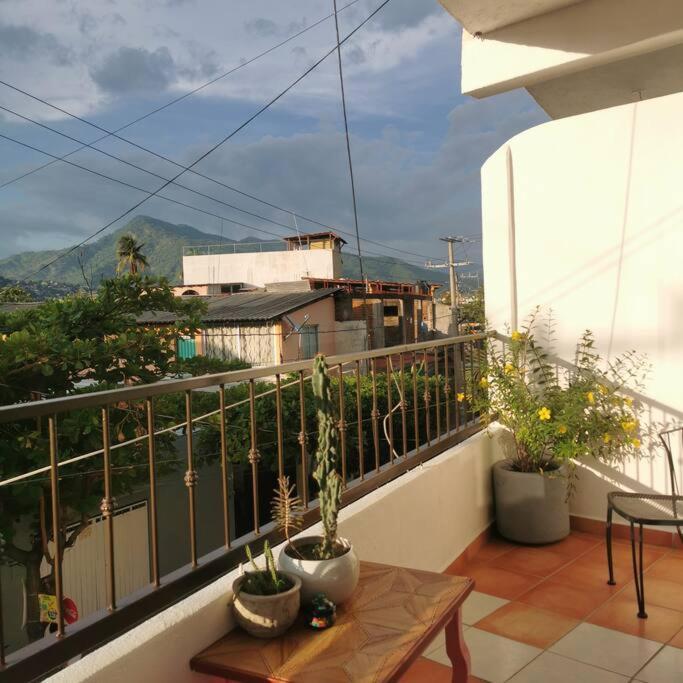 1 Bedroom Apt With Ac , Tv , Wi-Fi Near Dt And Beach 지와타네호 외부 사진