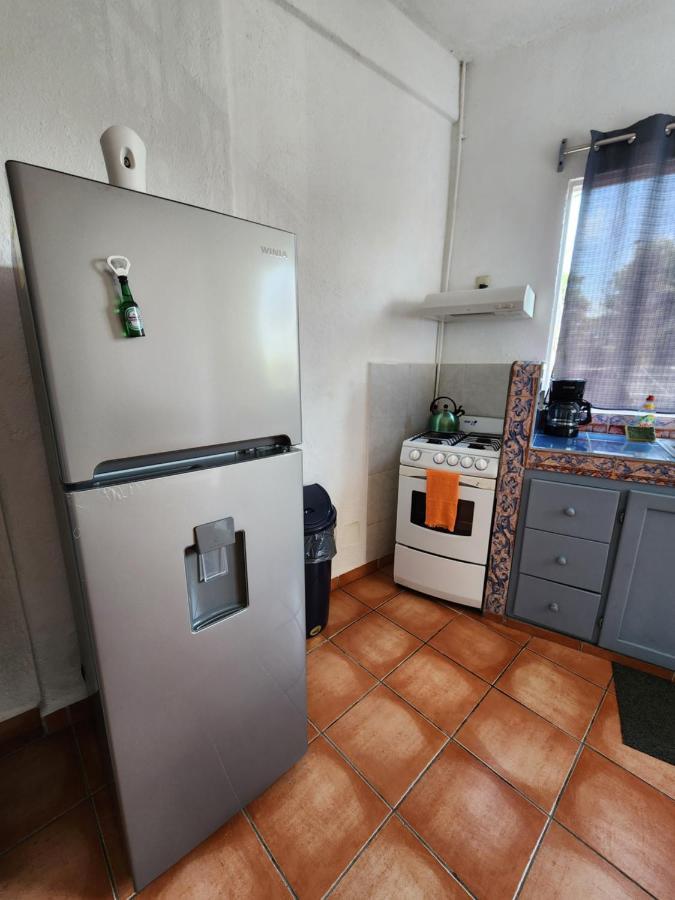 1 Bedroom Apt With Ac , Tv , Wi-Fi Near Dt And Beach 지와타네호 외부 사진