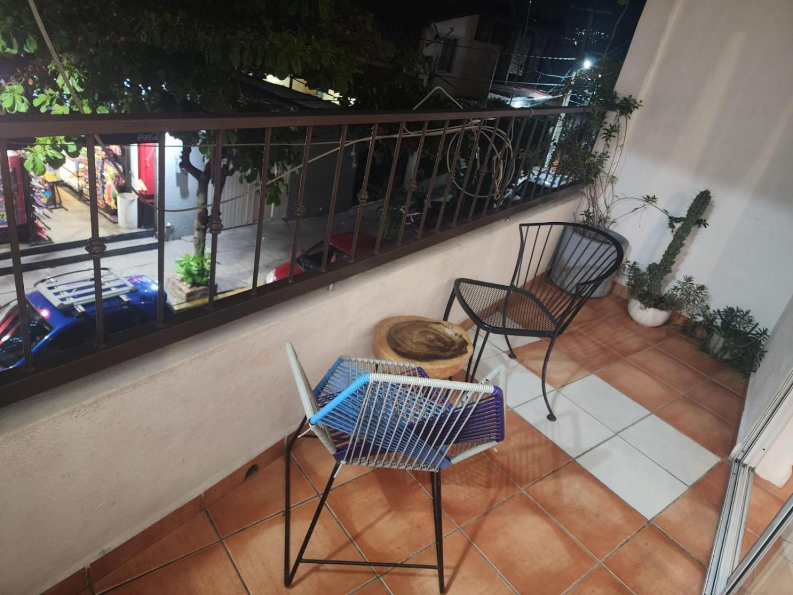 1 Bedroom Apt With Ac , Tv , Wi-Fi Near Dt And Beach 지와타네호 외부 사진